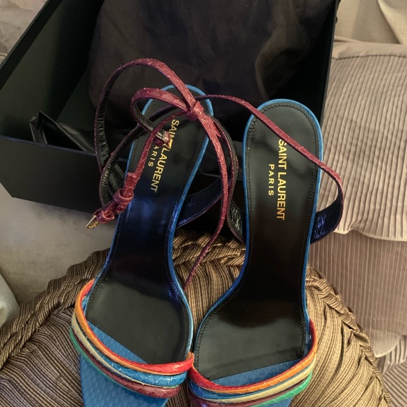 DESIGNER SANDALS - Picture 7 of 8